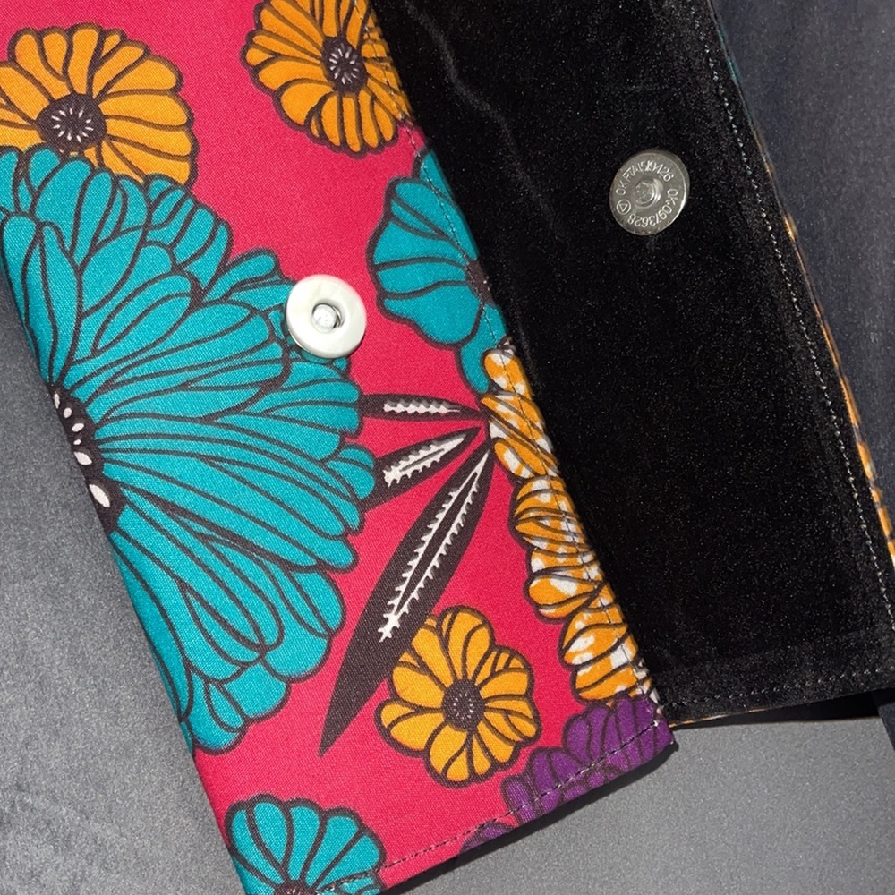 Handmade Printed Wallets - Picture 3 of 6
